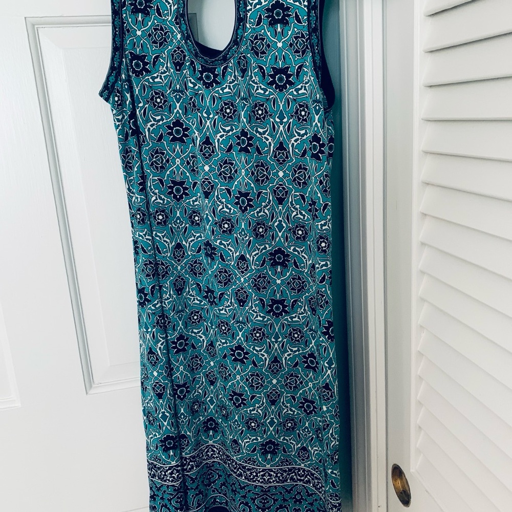 Max Studio Floral Teal and White Blouse